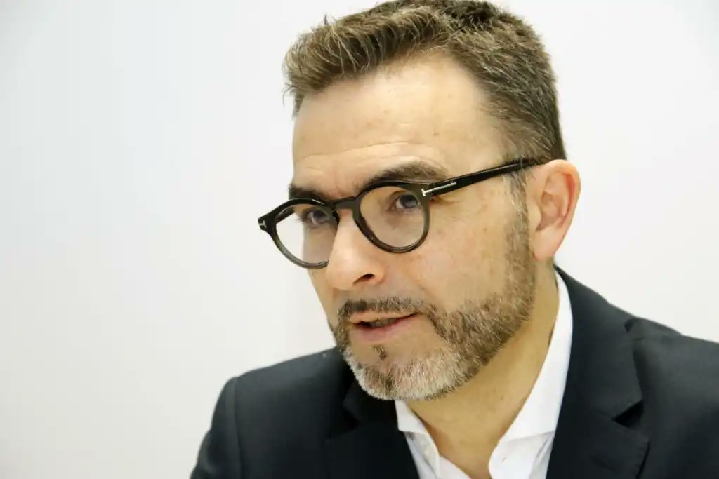 La #IA generativa o #GenAI está transformando banca y seguros, pero aún enfrenta retos tecnológicos, regulatorios y culturales. ¿Cómo pueden las empresas aprovechar su potencial sin rezagarse? 
Descúbrelo en esta #entrevista con <a href="/avilalfredo/">Alfredo Avila</a> de <a href="/Cognizant/">Cognizant</a>. bit.ly/3XbO3uv