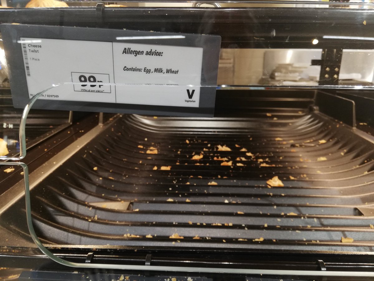 BethWi1son's tweet photo. Went into @LidlGB Uxbridge for my free muffin or cheese twist. No muffins or cheese twist and not a lot of much else frankly. No jam doughnuts, half the bread was empty. https://t.co/nYwVe5qgi6