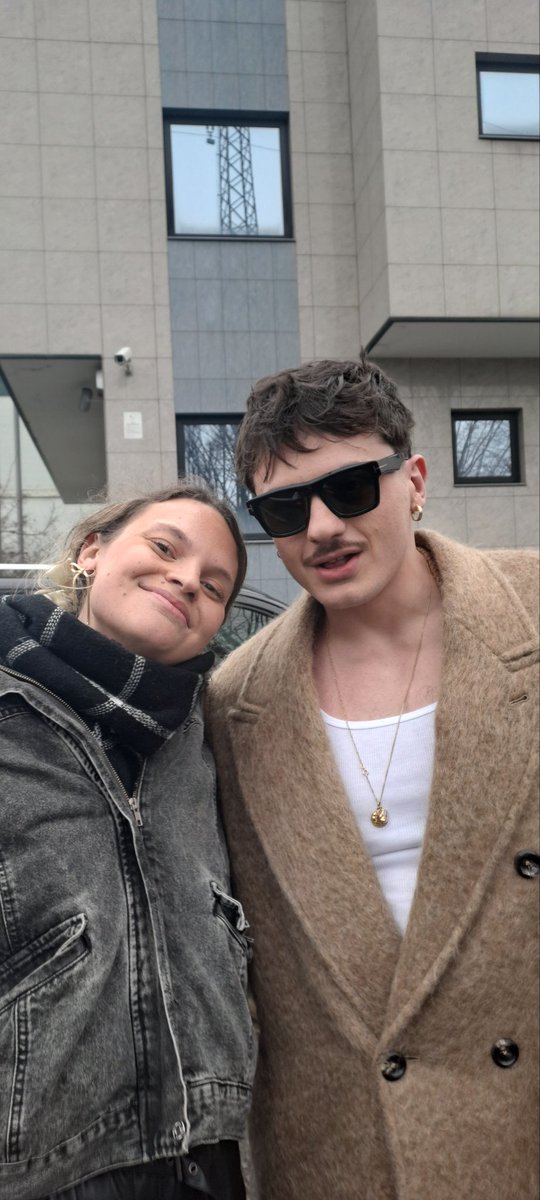 SOFIASVERSION_'s tweet image. È SUCCESSO
