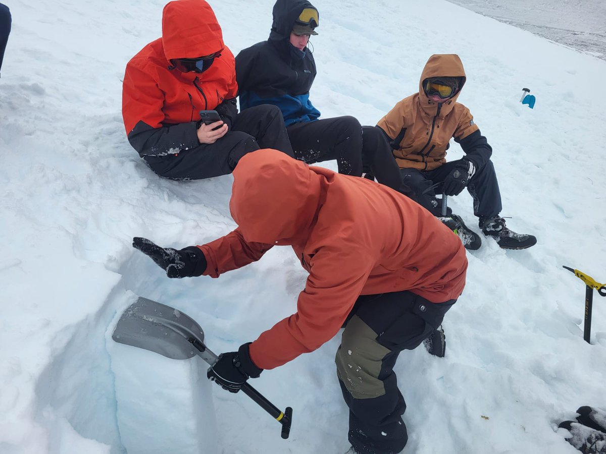 adventures_out's tweet image. When the trails disappear and visibility is zero 👀🥶 Winter Skills Teams fine tune Winter Navigation and investigate the Snowpack under there boots 🥾🏔 Residential group in action 💪🧊🪓 #WinterSkills #ThinkWinter #Residential #DofE @DofE @DofEScotland #OutlookAdventures