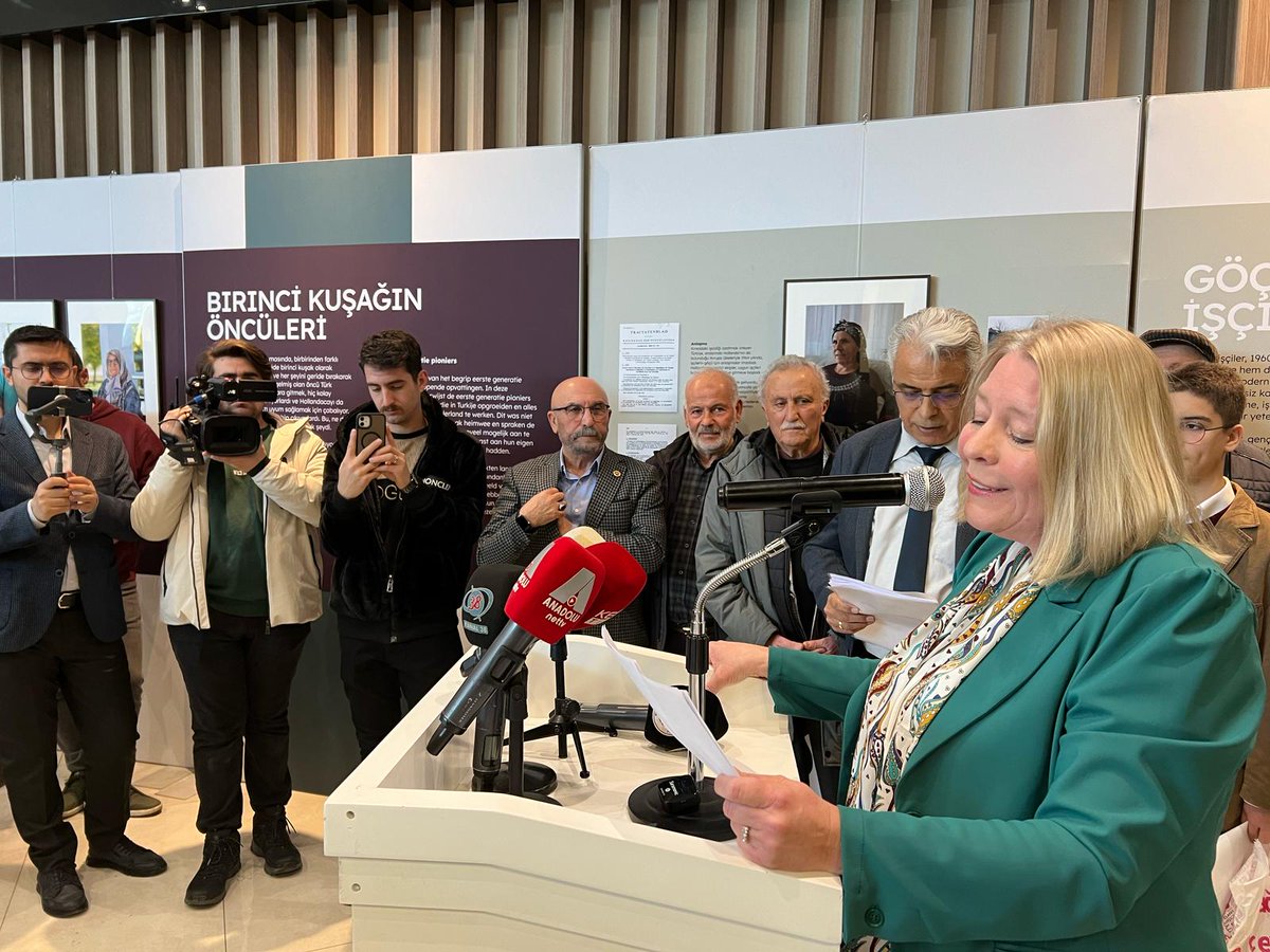 📢 Hollanda'ya Göçün 60. Yılı Etkinliği! 🇳🇱🇹🇷

1965’te başlayan ve binlerce insanın hayatında köklü değişikliklere yol açan Hollanda’ya göçün 60. yılını hep birlikte anıyoruz! 🏡✈️

Bu özel etkinlikte;
📽️ Belgesel Gösterimi
🖼️ Sergi
🗣️ Panel
🎶 Konser