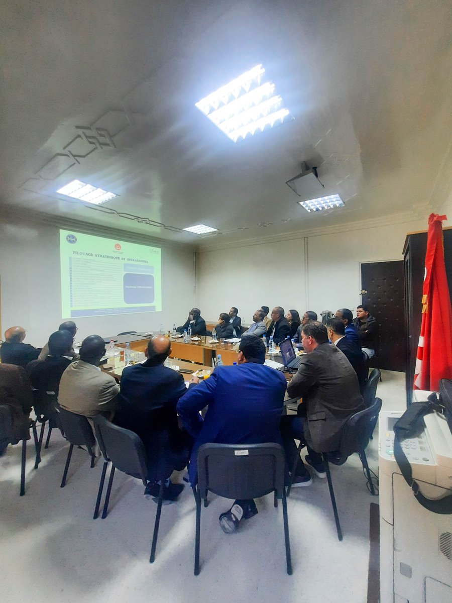 CodevIntl's tweet image. Dans le cadre de leur formation sur les outils de planification, les irecteurs Généraux des Hôpitaux de Mauritanie ont pris part à une visite professionnelle et enrichissante à l’Hôpital Sahloul Sousse.