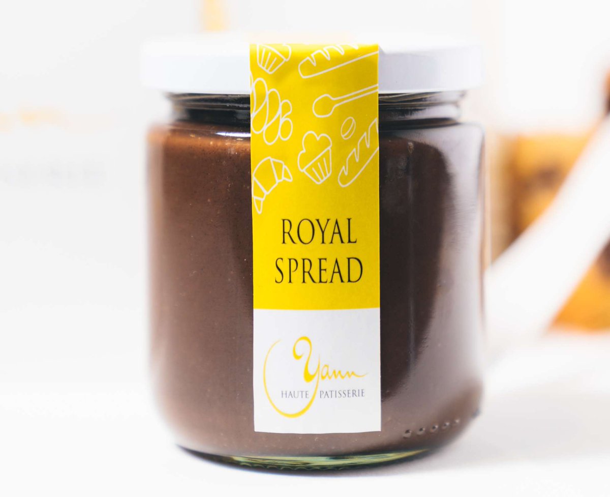 Our ROYAL SPREAD is based on our most popular cake "The Royal". This means that it has quality chocolate, hazelnut &amp; a nice little crunch to make the texture yummy! 🙂

ow.ly/jyT550UxMgt
#YannHautePatisserie #YYCFrenchBakery #CalgarySweets #YannInYYC #LocalPastryYYC