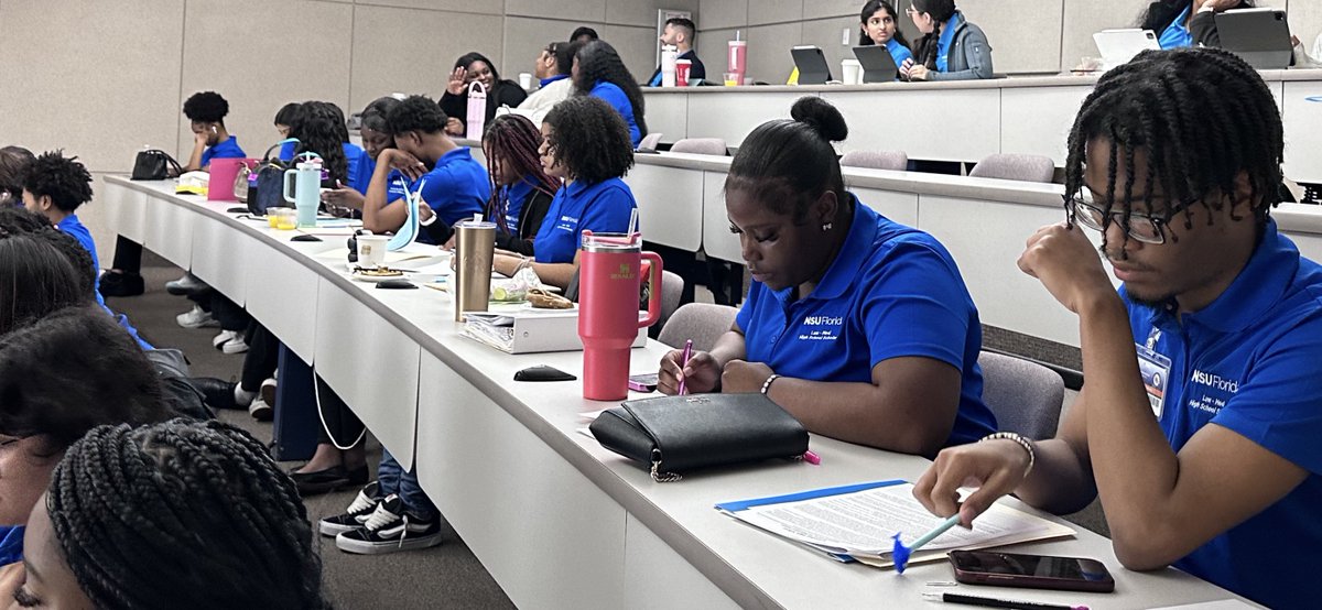 SHSMagnet's tweet image. SHS Magnet Spotlight! 🚀

👏 Our Medical and Law students dominated at the NSU Ad Law Medical Program on 2/22/25, placing in the top 3 on the post-assessment!

🏆 Shoutout to:
🎓 Gaelle Noel
🎓 Gabrielle Mitchell
🎓 Olivia Rivera
🎓 Bryce Azim
🎓 Jahnel Marshall