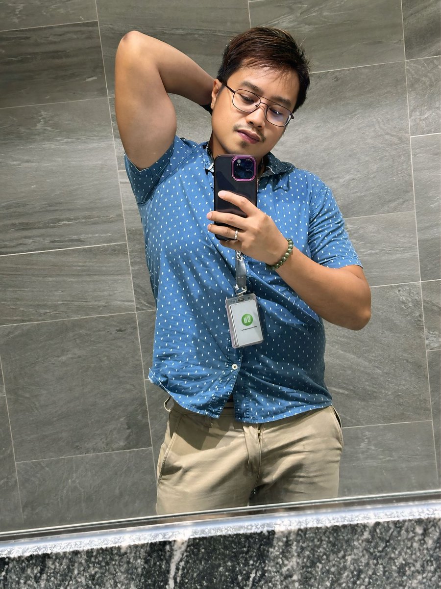 Nhey0928's tweet photo. Another sakit ulo pose 😂🥴 https://t.co/hwQ6sKQAhX