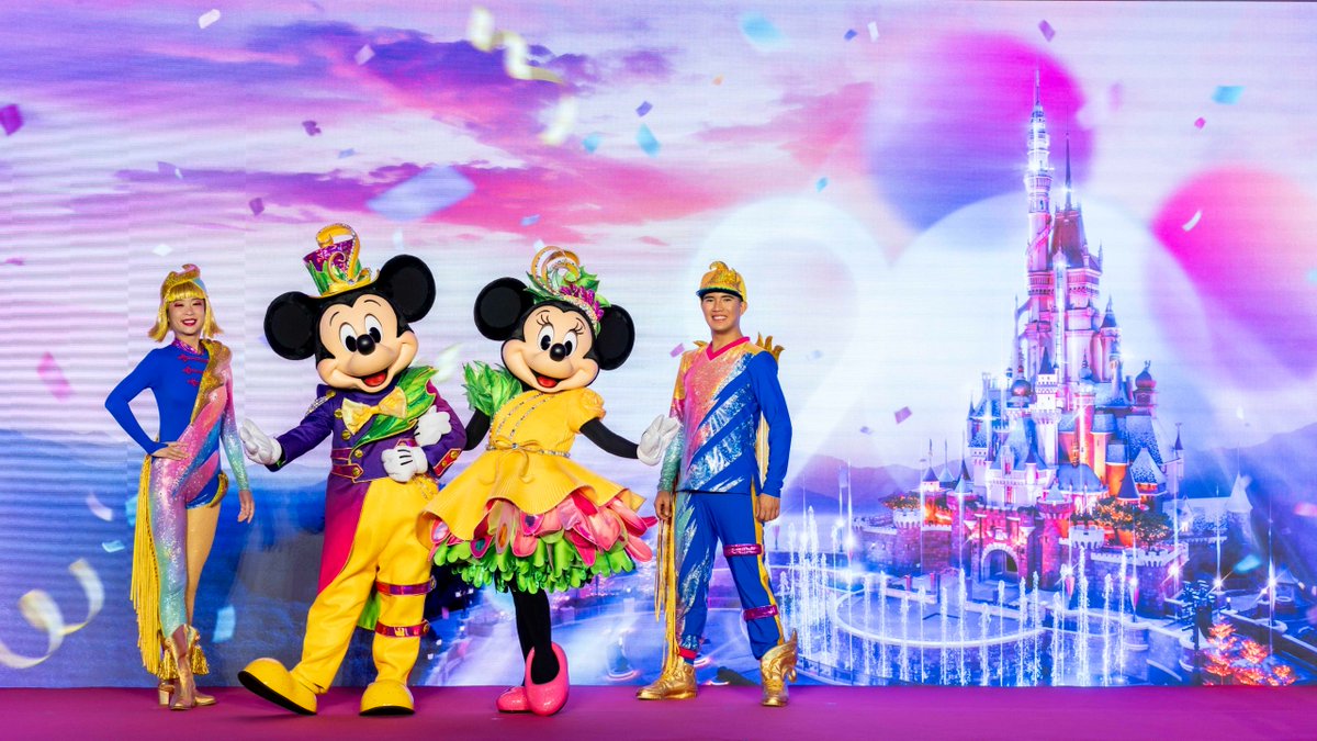 DisneyParks's tweet photo. First look at the new “Encanto”-themed “Friendtastic!” parade float, festive character parade outfits and MORE coming to Hong Kong Disneyland Resort! The 20th anniversary celebration officially kicks off in June: https://t.co/scRjH6kfTj 🎉 https://t.co/Hdm1JmIuRJ