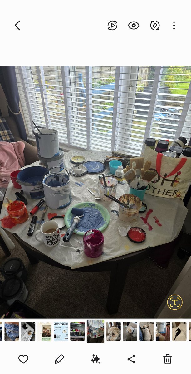crannie13's tweet photo. Proper artist at work @claireartlady back in October 
Keep them peeled people
#ArtistOnTwitter 
#artist
#art 
#paints https://t.co/nTmwix6KMd