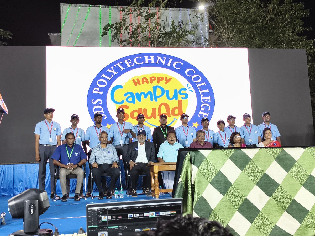 SDSSELVAM's tweet image. எஸ்.டி.எஸ்.பாலிடெக்னிக் கல்லூரி மாணவர்களின்  HAPPY CAMPUS SQUAD தொடங்கிவைத்தத் தருணம்..
Youtube link:youtube.com/live/kPJicmb2P…

Facebook link: 

#SDS #SDSPolytechnicCollege #SDSPC #SDSS #SDSSELVAM
#Pattukkottai #Thanjavur #Collegeday #Vibe…