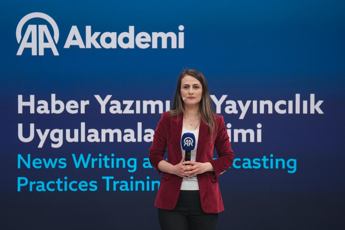 AA Akademi (@haberakademiaa) on Twitter photo 📌AA Akademinin düzenlediği "Haber Yazımı ve Yayıncılık Eğitimi"nin 2. günü tamamlandı.✅
📌Eğitim kapsamında Video Haber Müdürü Anıl Bağrık (<a href="/abagrik/">Anıl Bağrık</a>) ve Ankara Video Haber Müdür Yardımcısı Alican Ocak (<a href="/ocakalican1/">Alican Ocak</a>) tarafından Canlı Yayın ve Görüntü Altyapı Teknikleri ve AA 📌AA Akademinin düzenlediği "Haber Yazımı ve Yayıncılık Eğitimi"nin 2. günü tamamlandı.✅
📌Eğitim kapsamında Video Haber Müdürü Anıl Bağrık (<a href="/abagrik/">Anıl Bağrık</a>) ve Ankara Video Haber Müdür Yardımcısı Alican Ocak (<a href="/ocakalican1/">Alican Ocak</a>) tarafından Canlı Yayın ve Görüntü Altyapı Teknikleri ve AA