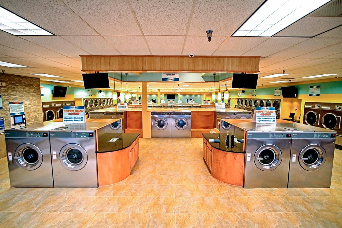 MikeHoffmann's tweet photo. Passive income will set you financially free.

Yet 99% of people don't know how to start...

Here are the 10 best passive income streams anyone can start in 2025 (no experience required):

1. Laundromats https://t.co/8CdcyPZjDl