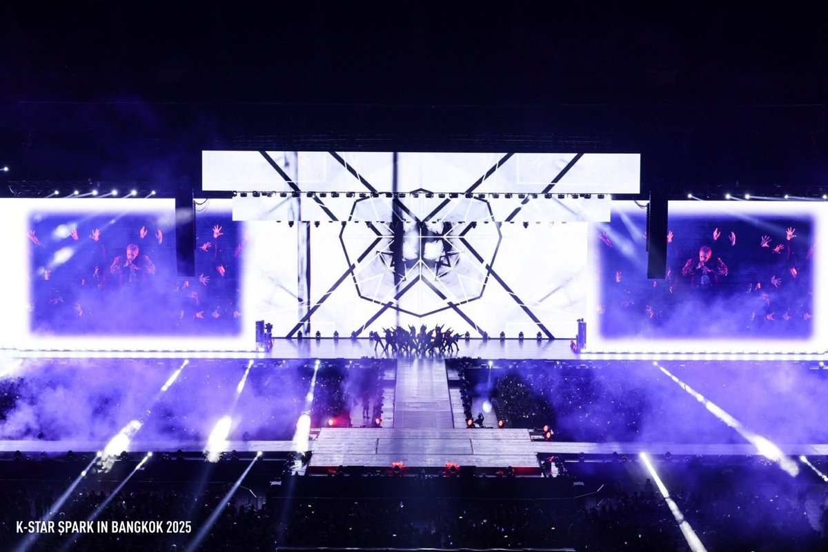 ภาพบรรยากาศสุดมันส์กับเวทีของ DPR IAN 🔥🙌🏻 ในงาน “k-star spark in bangkok 2025”💫

#KStarSparkConcert
#DPRIAN #BAMBAM #BamBam #뱀뱀 #DAESUNG #MINNIE #민니 #GIDLE #GDRAGON