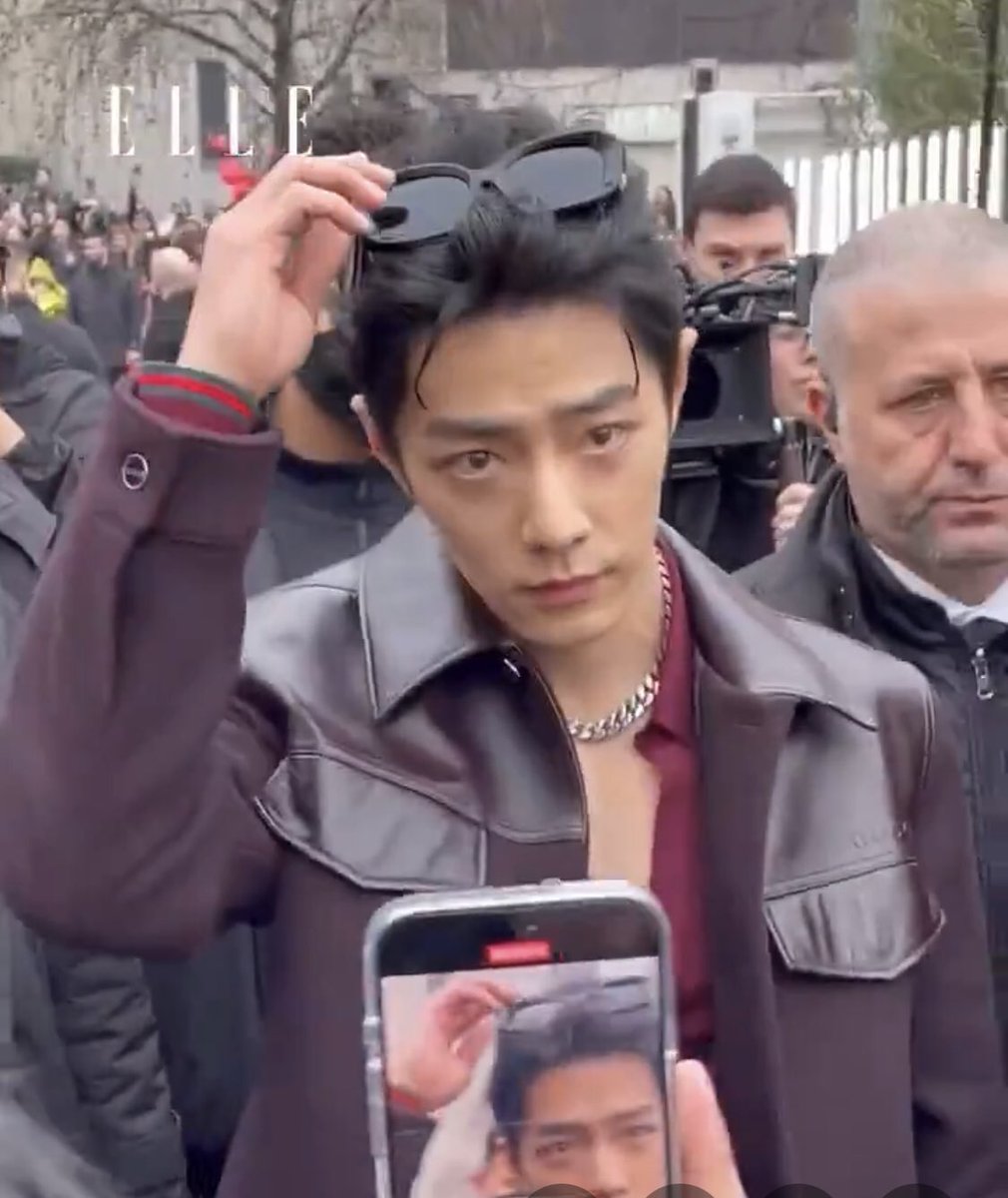 xinyijx's tweet photo. DOUBLE KILL 🥵🥵

GUCCI SUPERSTAR JIN
#JinxGucciFW25 #MFW
#Jin #GucciFW25 @gucci

XIAO ZHAN MILAN FASHION WEEK 
#XiaozhanxGucci #XiaoZhanMilanFW25 https://t.co/tSIucojEGj