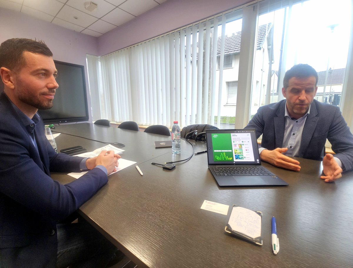 CEEVO95's tweet photo. #valdoise / #Tchèquie / #iledefrance / #RoissyDev / #Ceevo95 : Participation du CEEVO ce mardi aux échanges avec Michal Macko, Directeur de la Chambre de Commerce Franco - Tchèque, avec l'équipe de Roissy Développement - https://t.co/w1H6FeNOH9 https://t.co/Hgq50lZBWb