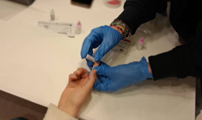 Bari è ufficialmente una delle Fast Track Cities, al gruppo Cuamm Bari il compito di coordinare le attività che prevedono 200 appuntamenti aperti alle fasce più fragili. 

🔎 Più info su: bit.ly/4gW49zl