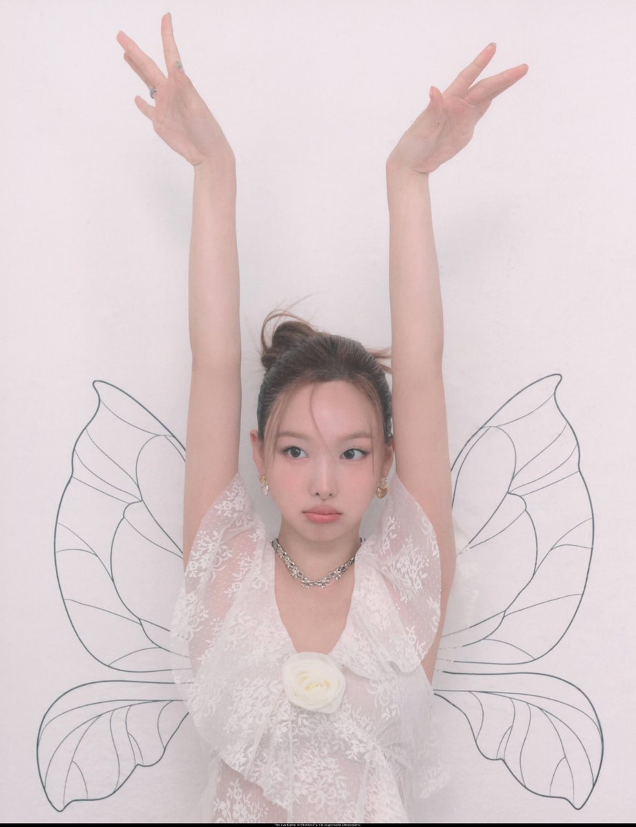 imnayeonarchive's tweet photo. https://t.co/bs2emvTBwh