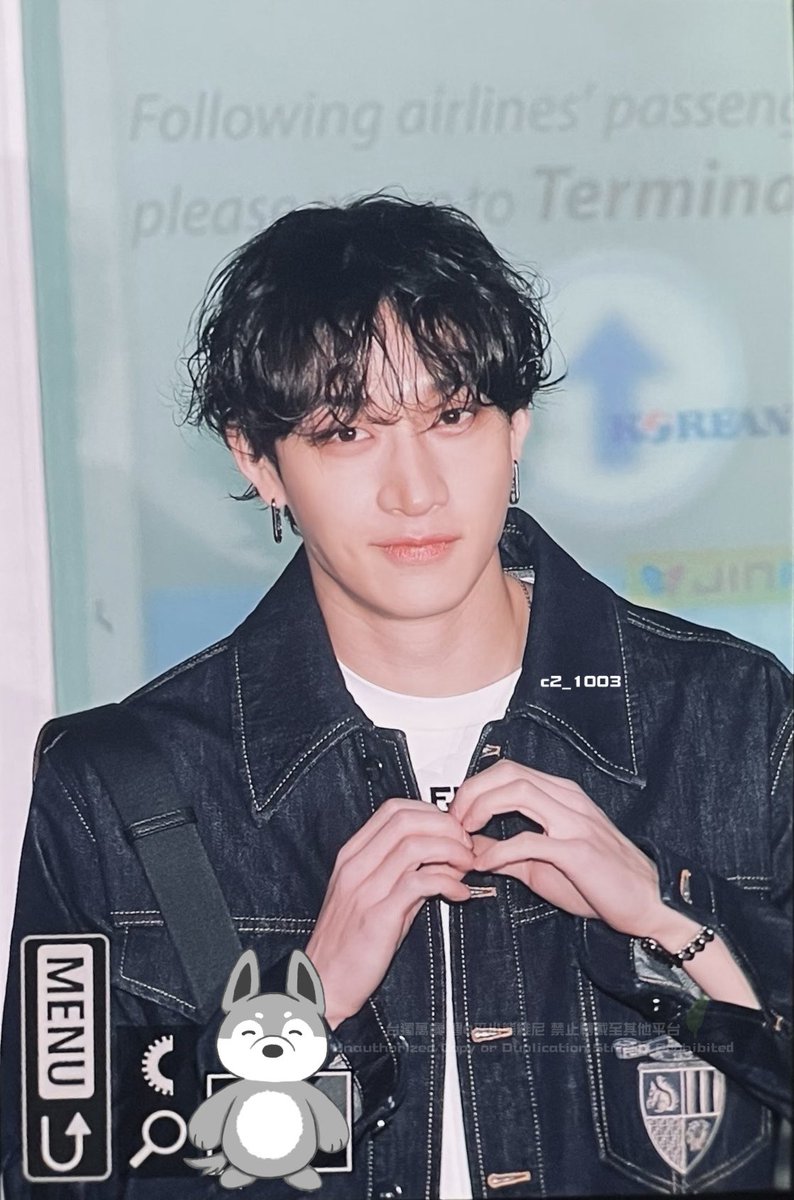 c2_1003's tweet photo. 250225 ICN (2)

BUON VIAGGIO BANG CHAN❤️
#스트레이키즈 #방찬 
#Straykids #BangChan
#BangChanxMFW25 
#FendiFW25 @fendi https://t.co/TO6EJUpGSi
