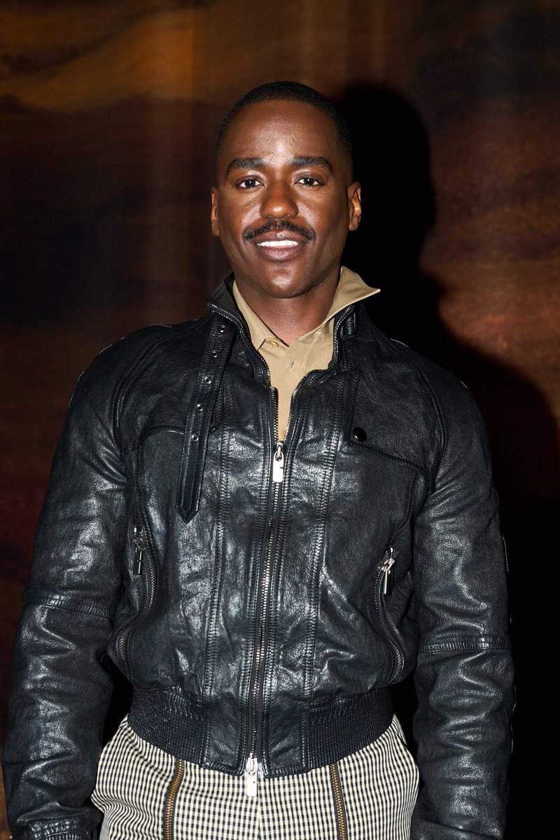 MTV UK (@mtvuk) on Twitter photo Category is… hotties at #LondonFashionWeek ❤️
#MatthewBroome
#Bright #Vachirawait
#Skepta
#NcutiGatwa Category is… hotties at #LondonFashionWeek ❤️
#MatthewBroome
#Bright #Vachirawait
#Skepta
#NcutiGatwa