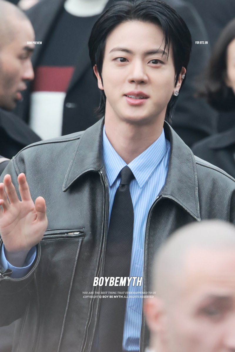 boybe_myth's tweet photo. 250225 GUCCI PREVIEW
#JIN #김석진 #SEOKJIN #방탄소년단진 @BTS_twt https://t.co/3adLonUOo2
