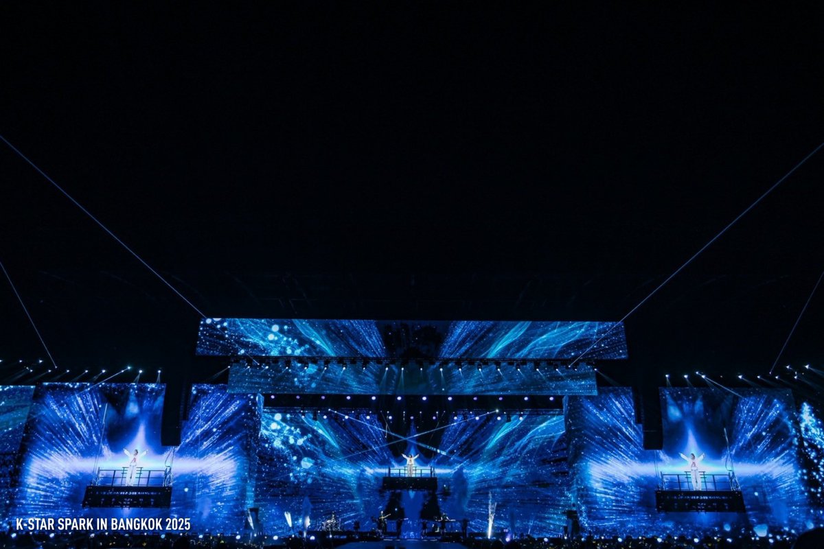 ภาพบรรยากาศในเวทีของ DAESUNG 🙌🏻 บอกเลยจัดเต็มมีทุกอินเนอร์!!ในงาน “k-star spark in bangkok 2025”💫

#KStarSparkConcert
#DPRIAN #BAMBAM #BamBam #뱀뱀 #DAESUNG #MINNIE #민니 #GIDLE #GDRAGON