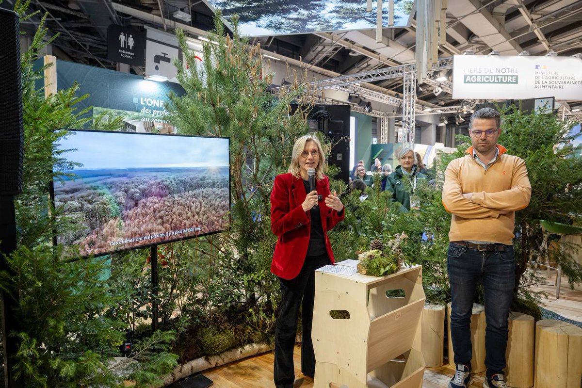 Prenons soin de nos forêts. 🤝🌳

Depuis le #SIA2025, deux annonces pour préserver et protéger nos forêts, puits de carbone inestimables que mon ministère a pour la première fois dans son giron :  

1️⃣ 💶 Des dispositifs préservés dans le budget 2025. Je me suis battue notamment