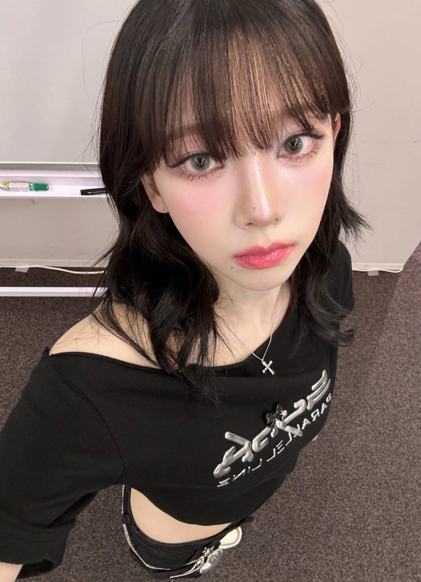 Kiana (@lunlsoiace) on Twitter photo 