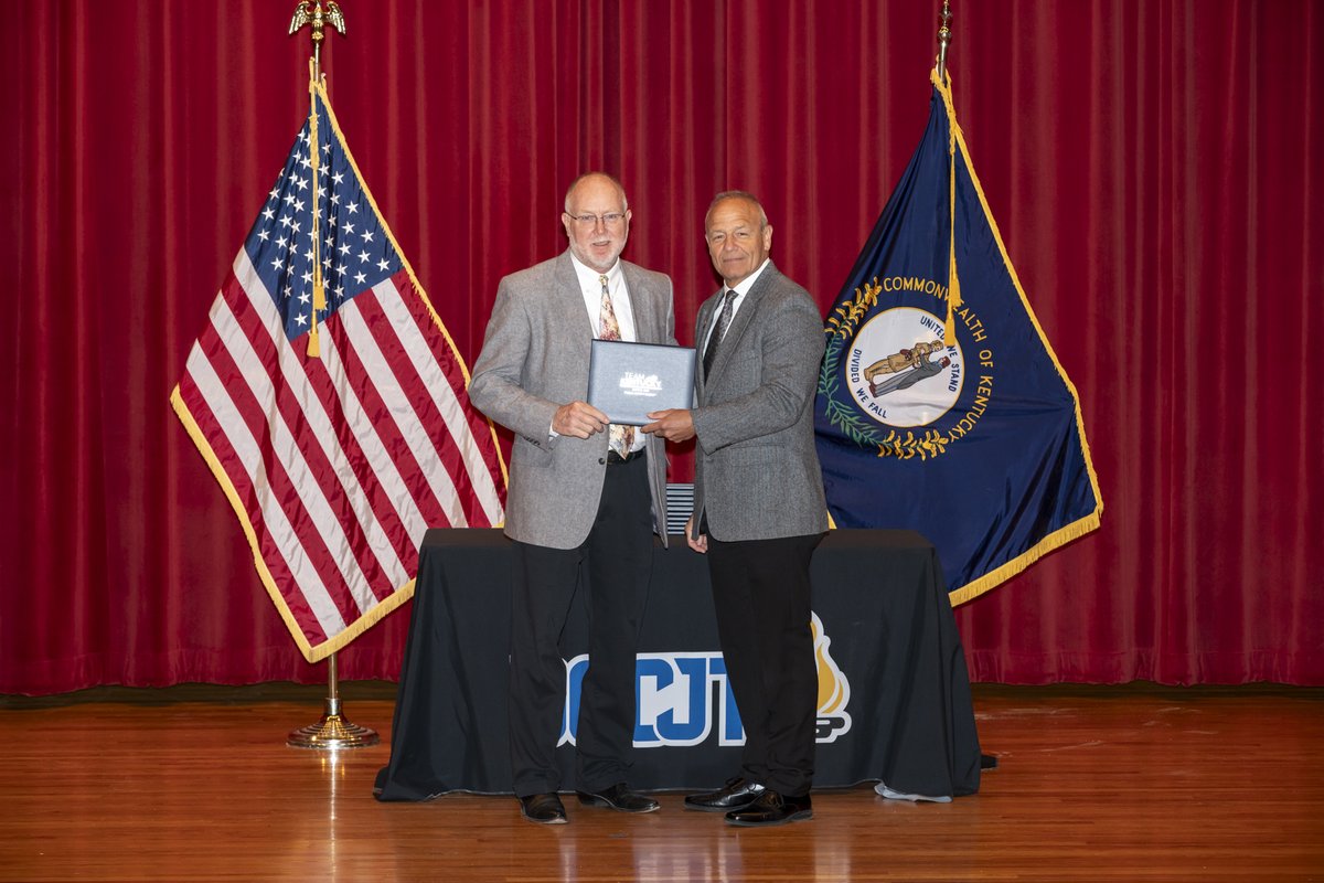 KYDOCJT's tweet image. 🎓 Miss last week’s dispatch graduation? Relive the moments with these photos! 📸👏For more, visit the DOCJT Facebook page. #KYDispatch #TeamKentucky #DOCJT