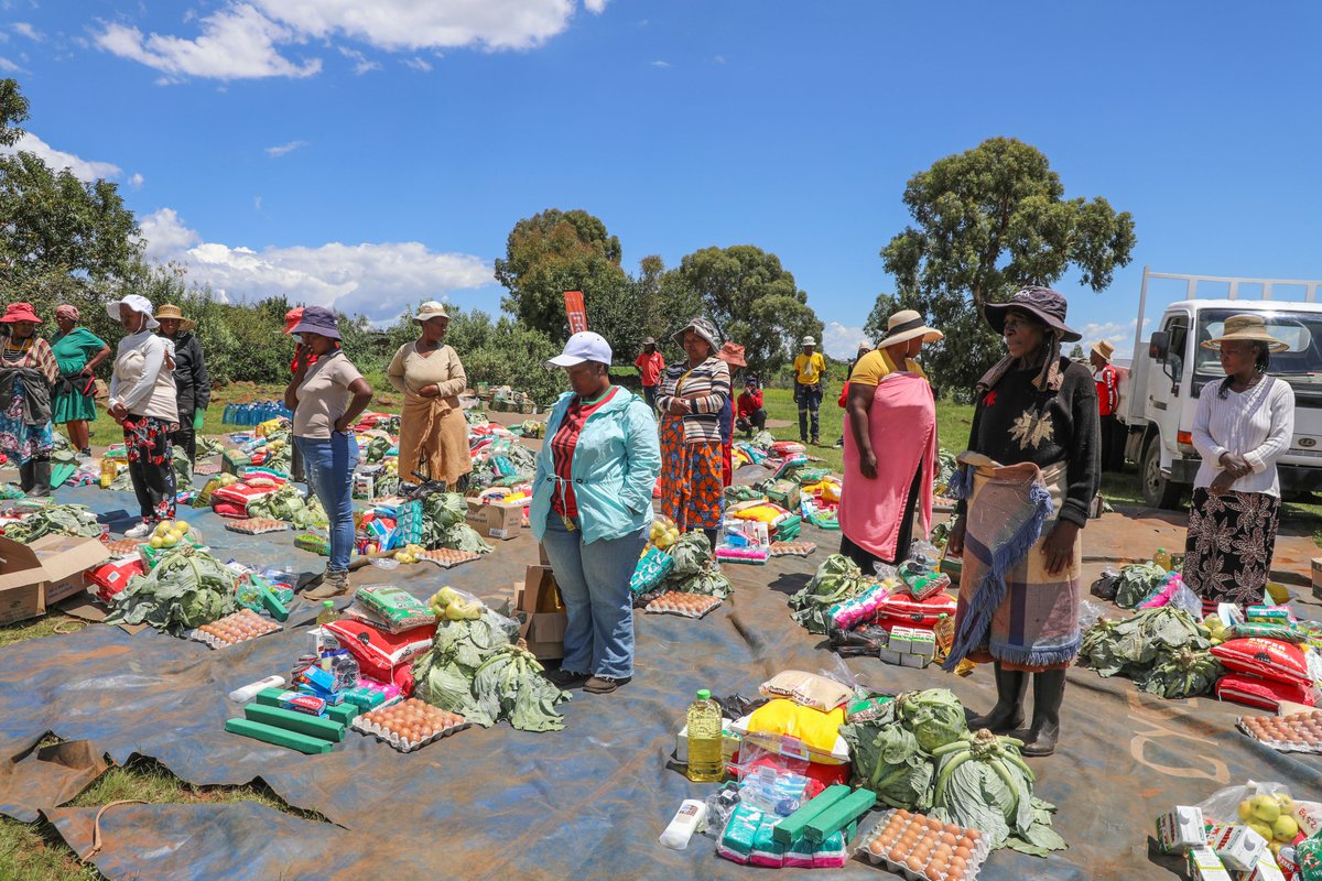 WorldvisionLS's tweet photo. 🚨 Drought Relief Update 🚨
Today, 37 households in Matlameng, Leribe received their 2nd food distribution from World Vision Lesotho.
📍 Next stops this week:
✅ Pitseng – 35 households
✅ Koeneng – 31 households
✅ Mokhotlong – 122 households
Stay tuned for stories of impact. https://t.co/I3QNhvJRiW