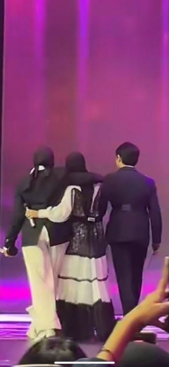 kyuutgrell✨ tweet media