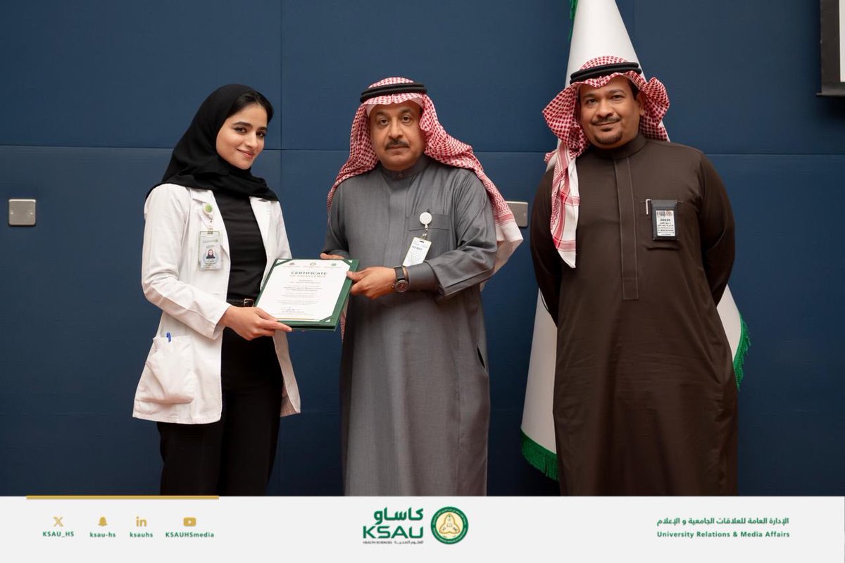 KSAU_HS's tweet photo. كرّم معالي رئيس جامعة الملك سعود بن عبدالعزيز للعلوم الصحية، أ.د. بندر بن عبدالمحسن القناوي، الفائزين بمنح أبحاث #إطالة_العمر_الصحي التي تقدمها مؤسسة #هيفلوشن الخيرية، في حفل خاص أقيم بمركز #كيمارك اليوم الثلاثاء الموافق 25 فبراير. حيث تم تكريم مجموعة مميزة من الباحثين الذين قدموا خمسة أبحاث فائزة، وذلك تقديرًا لإنجازاتهم في مجال الشيخوخة الصحية وتحسين جودة الحياة.