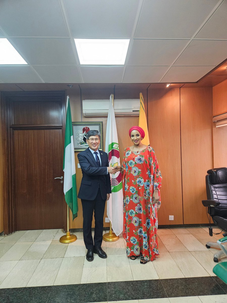 I had an audience with H.E Pankyu Kim, Ambassador of the Republic of South Korea to Nigeria. Our bilateral relations have yielded tangible results, especially in areas of infrastructural development. 
There is an increased volume of trade between our two countries and Korean