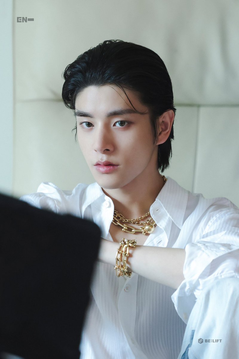 JAKE IS SO PRETTY WTF #제이크 #JAKE