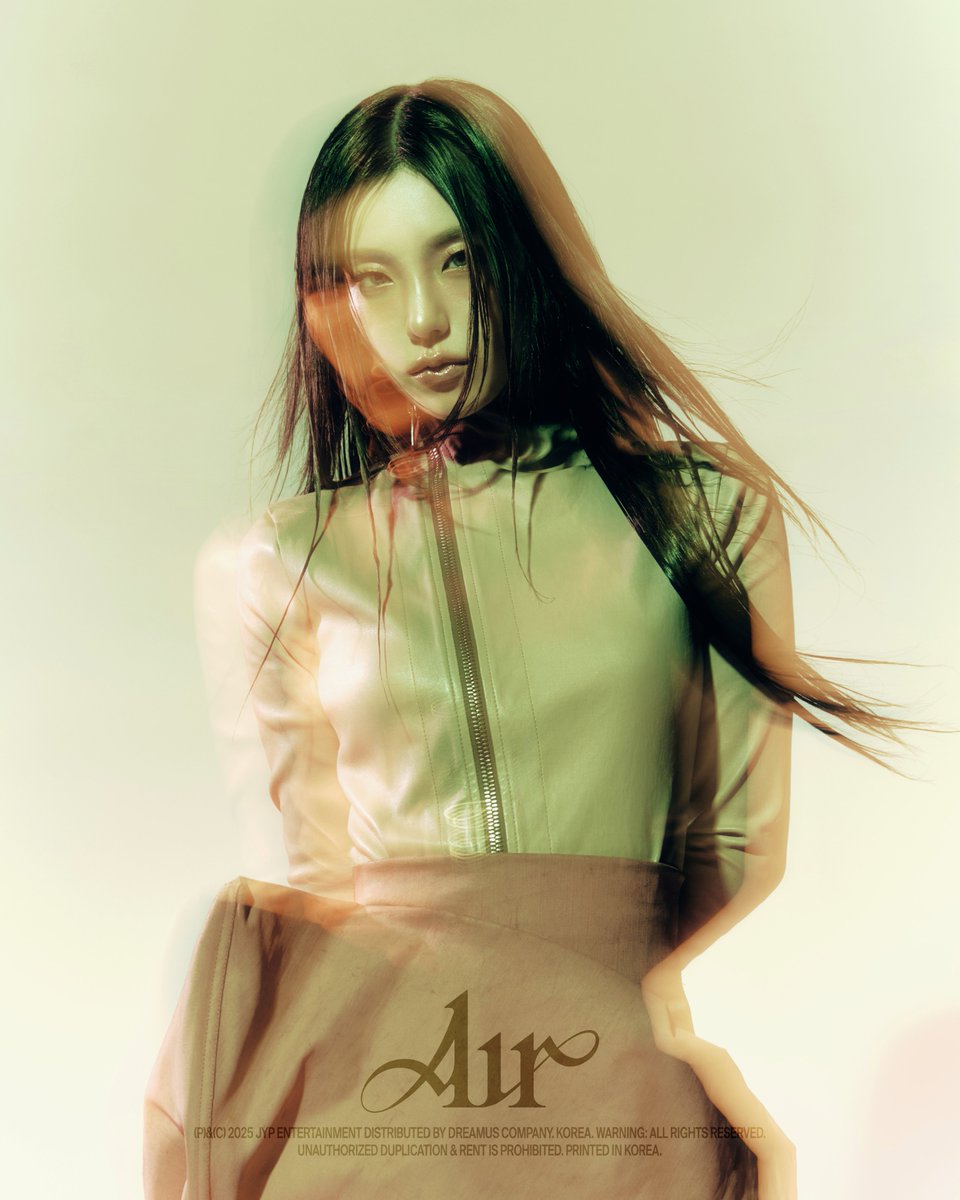 ITZYofficial's tweet photo. YEJI <AIR> ALBUM CONCEPT PHOTO #3

💿 ALBUM RELEASE 
2025.03.10 MON 6PM (KST) | 5AM (EDT)

💿 US &amp; EU Physical
2025.03.14 FRI (Street Time)

#ITZY #MIDZY @ITZYofficial
#YEJI #예지 #YEJI_AIR https://t.co/Y8eHVKz3Yk