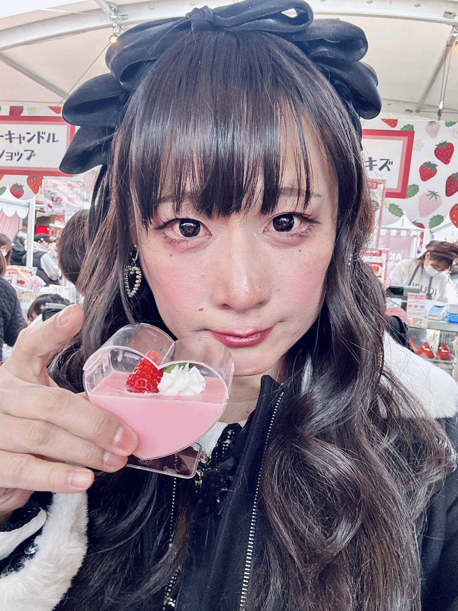 いゃぁ😂 昨日のYouTubeライブは、盛り上がりましたね😂 見たことない人は、アーカイブで、「チラッと」見てみてください😊  きっと参加したくなります😂 楽しすぎたので、今日も、ライブ配信したいなぁ😂 アネーゴは、いないけど、YouTubeライブ配信する？ でも、テーマが  