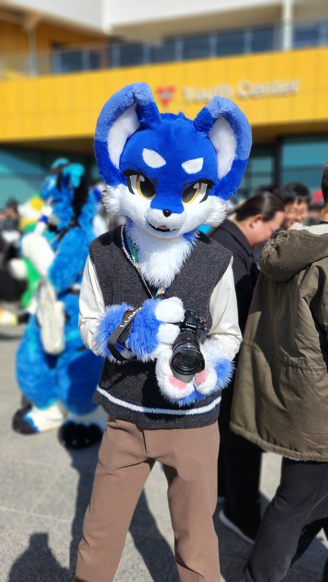 #FurryJoA2025  1일차

<a href="/Walter_Fur/">Walter Fursuit</a> 월터님