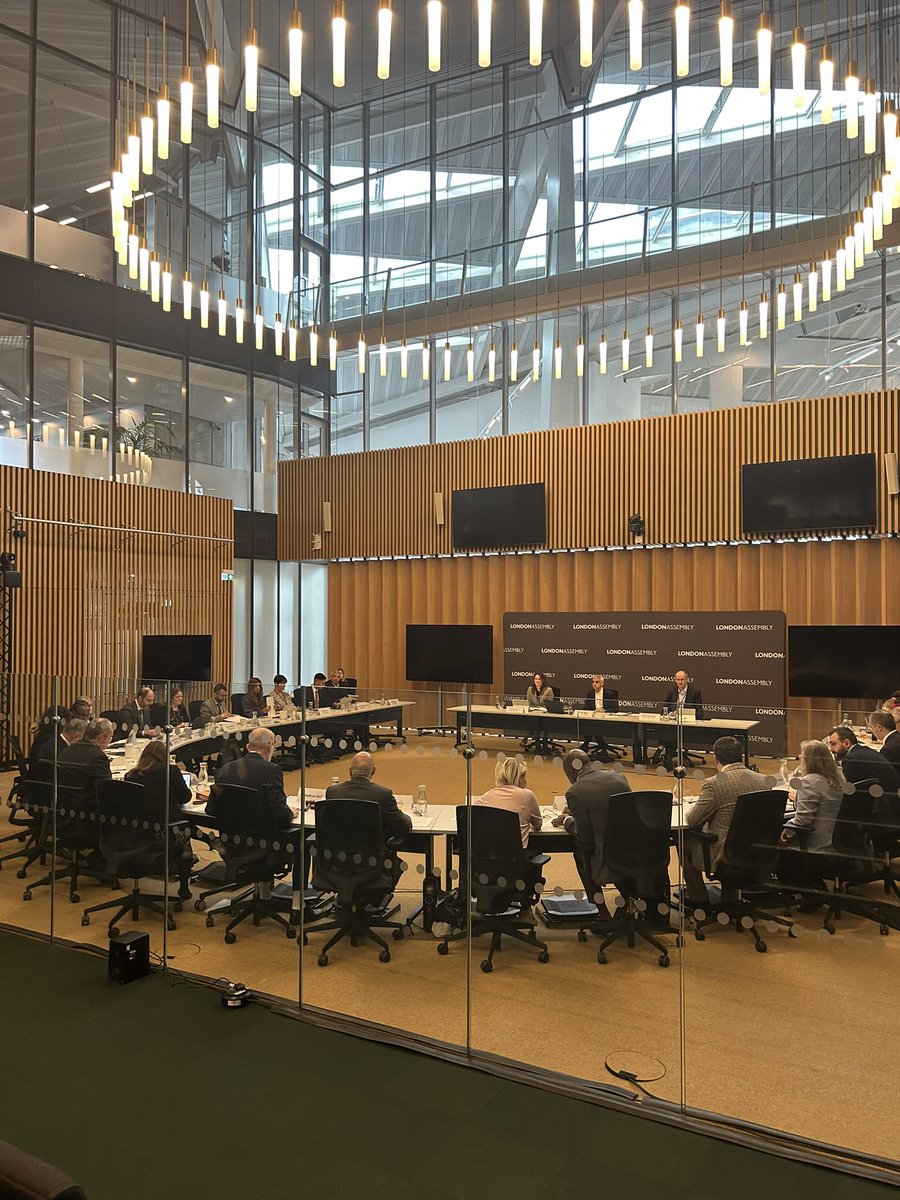 Simon Harris (@simonharrisitv) on Twitter photo No webcast of the London Assembly’s crucial meeting to challenge the mayor’s budget because of unexplained IT problems. <a href="/itvlondon/">ITV London</a> No webcast of the London Assembly’s crucial meeting to challenge the mayor’s budget because of unexplained IT problems. <a href="/itvlondon/">ITV London</a>