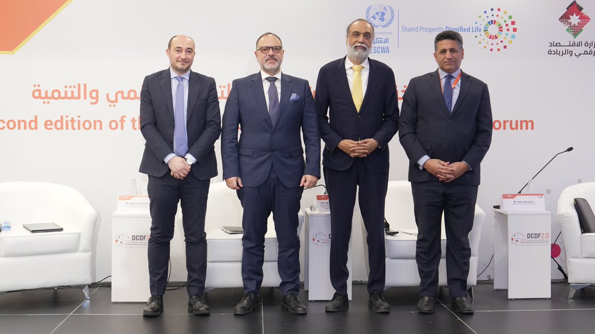 UNESCWA's tweet photo. During the second day of #DCDF2025, participants explored in a session how the Global Digital Compact (GDC) can drive transformative digital cooperation across the #Arab region, enhance digital sovereignty, and promote ethical digital governance.
🔗More: https://t.co/zGoz0Th8YZ https://t.co/sxyEdRBIhP