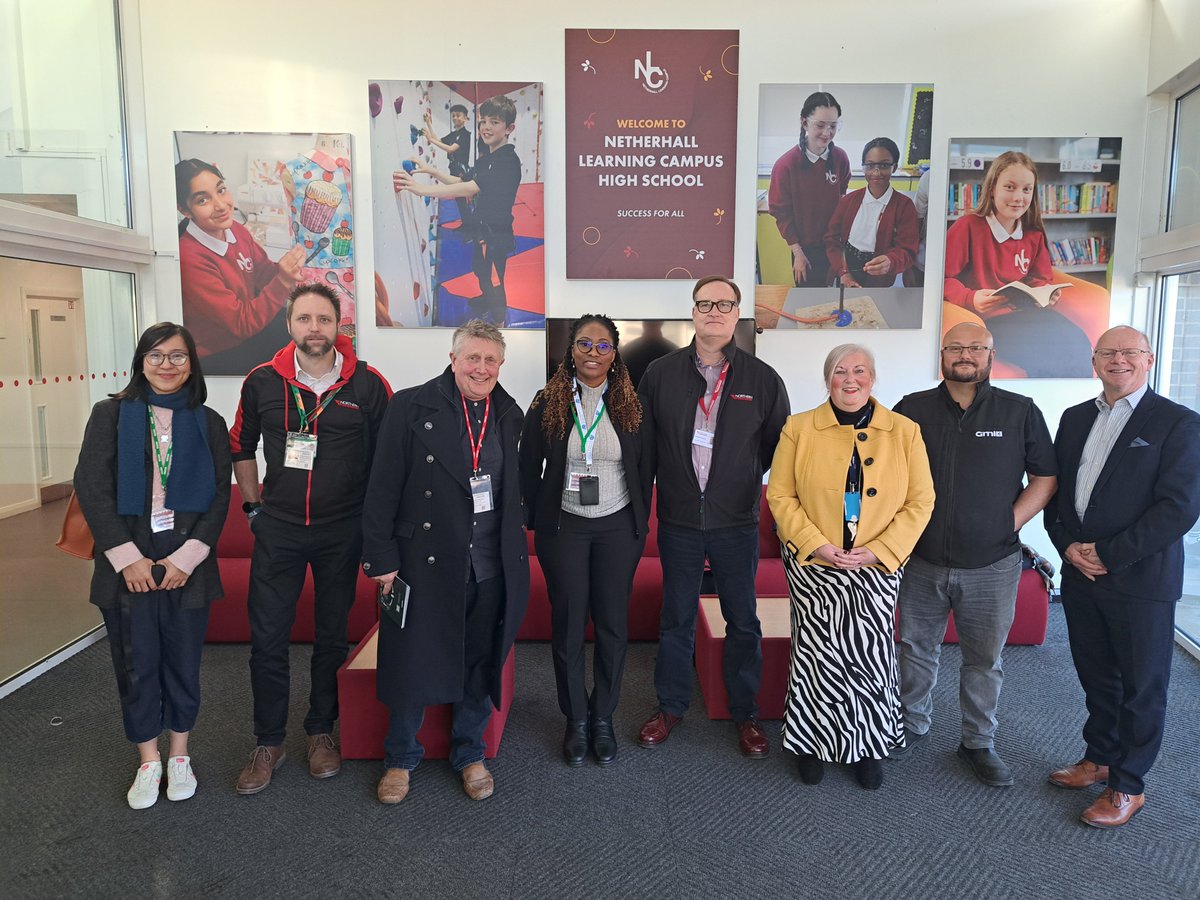AheadP_ship's tweet photo. Throughout February, our partners @Northpowergrid held workshops, careers panels & maths takeovers!
💡Students explored Net Zero, learned about #NorthernPowergrid’s vital role & how they can make a difference.
🤝Huge thanks to their amazing volunteers! #NetZero #FutureTalent https://t.co/vDVlJiMIQT