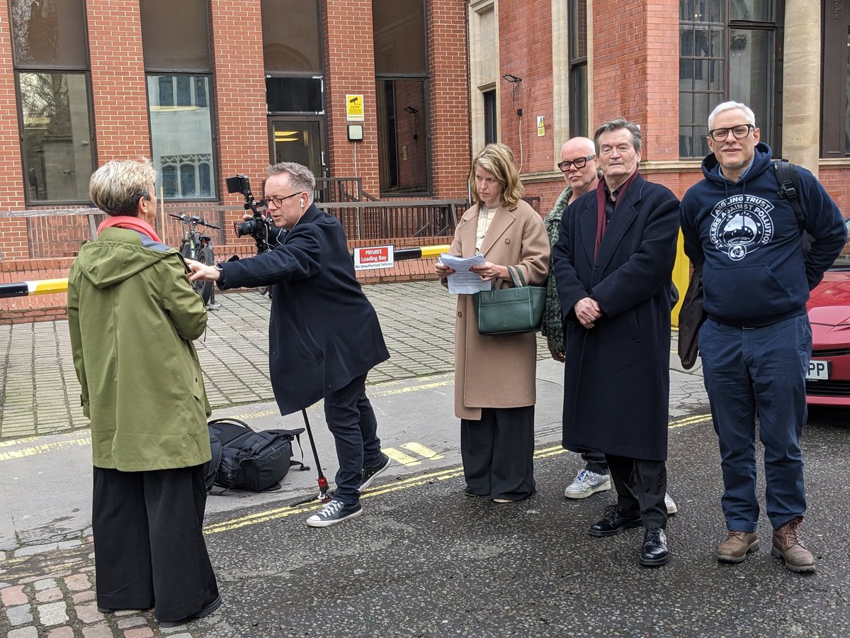 Jenny Jones (@greenjennyjones) on Twitter photo With a lovely bunch of people, including the one and only <a href="/Feargal_Sharkey/">Feargal Sharkey</a>, protesting outside the @ofwat event today.
Water/sewage campaigners are all amazing. So much energy. So much knowledge about what has gone wrong and how to put it right.
💚 With a lovely bunch of people, including the one and only <a href="/Feargal_Sharkey/">Feargal Sharkey</a>, protesting outside the @ofwat event today.
Water/sewage campaigners are all amazing. So much energy. So much knowledge about what has gone wrong and how to put it right.
💚