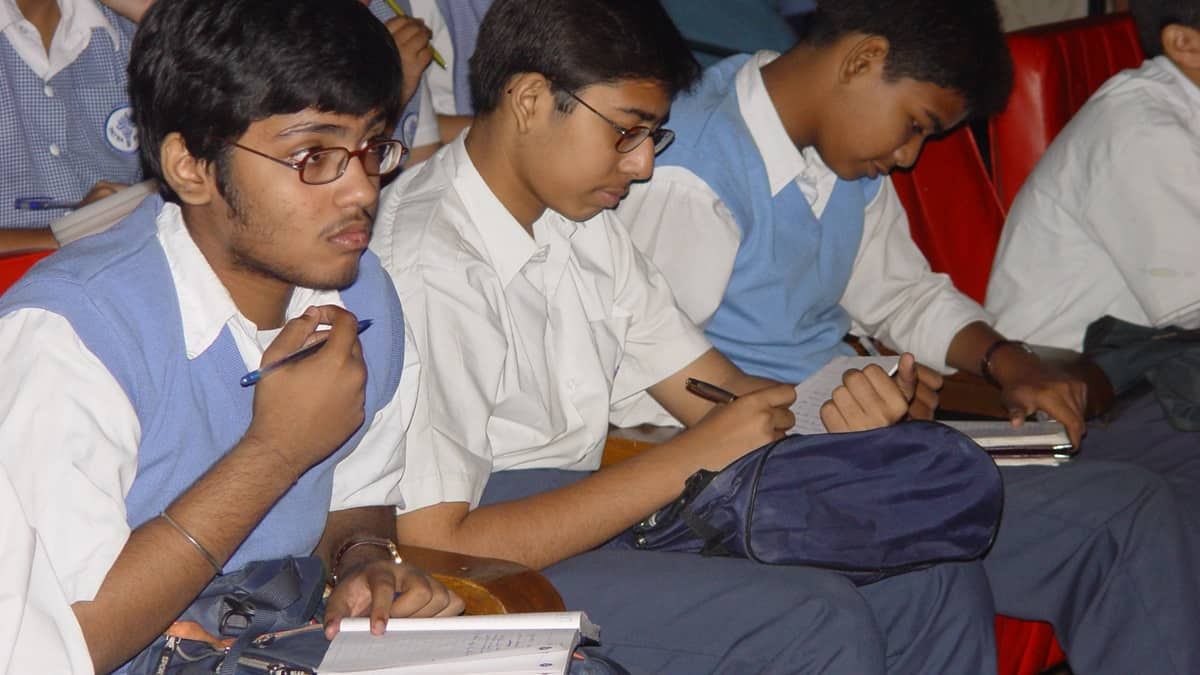 careers360's tweet image. NIOS Class 10, 12 practical exams 2025 from March 17

NIOS 10th, 12th practical exams 2025 will be held till April 1. 

#NIOS #exams

Read more at: buff.ly/4beZmbg