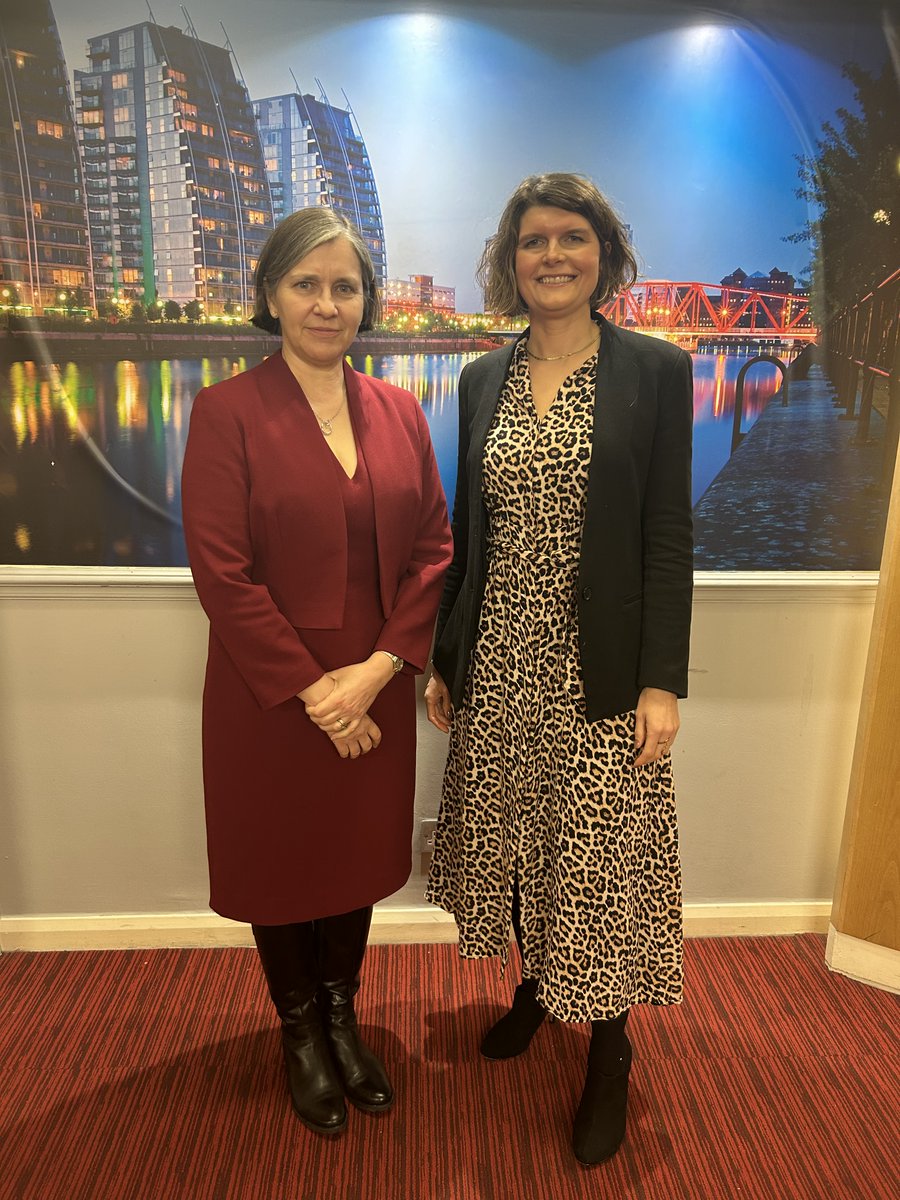 UKTMN's tweet image. We were delighted to welcome the 1st #UKTMN ASPIRE cohort to Manchester last night, with an inspiring speech from @LucyChappell2 from @DHSCgovuk &amp;amp; @NIHRresearch highlighting the value of #trialmanagers &amp;amp; how they play a core role in the UK research landscape  1/2