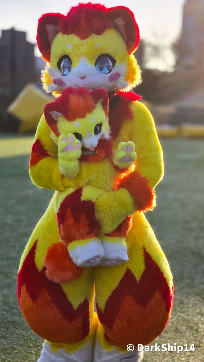 먀쿤!  라마! 
인형까지 너무 귀여웠어요
♥️🩶❤️💛
#FurryJoA2025