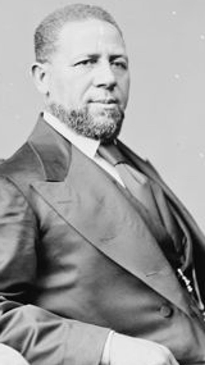 Jeremy S. Owoh, EdD (@drjay_06) on Twitter photo Did you know that Hiram Rhodes Revels became the first Black U.S. senator in 1870? His election marked a turning point in American politics.
Point to ponder: How does political representation influence social progress? Did you know that Hiram Rhodes Revels became the first Black U.S. senator in 1870? His election marked a turning point in American politics.
Point to ponder: How does political representation influence social progress?