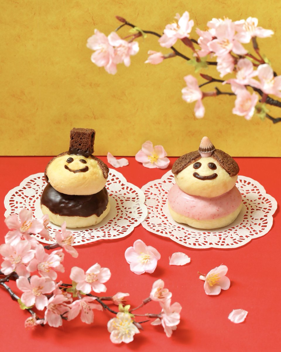 🌸 もうすぐ #ひな祭り 🌸 今年も愛らしいふたりが アンティークに