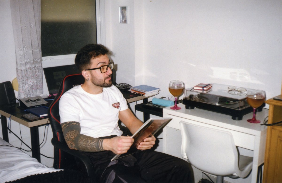 BroncoTDF's tweet image. Hoy cumplo 2 años en BCN 🙌🙌 

Así empezamos // Así vamos