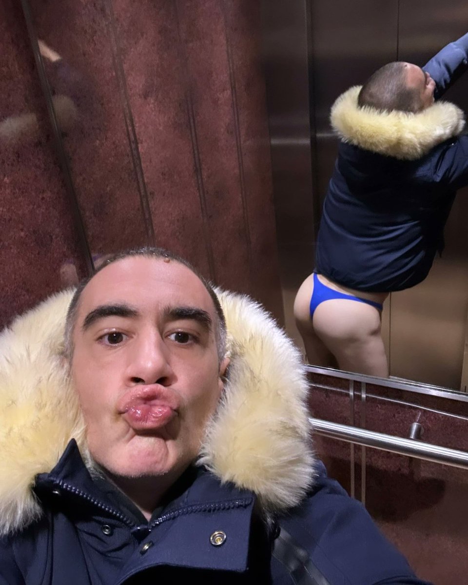 en_string75's tweet photo. Bisous 💋💋
#string #gay #gayparis #gaypassif #bisexuel #exhib #exhibition #sexy #sexe #nakedpublic #stringhomme #hommestring #thongman #exhibitionpublic https://t.co/oMVSnoBR2P