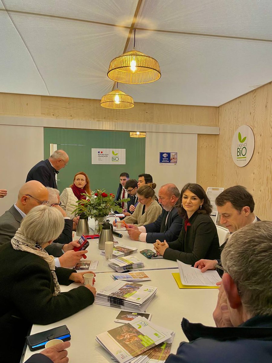 Aurélie Trouvé (@trouveaurelie) on Twitter photo Je conduis la délégation de la commission des affaires économiques de l’Assemblée nationale au #SIA2025 Au programme : une journée d'échanges avec les grands acteurs du monde agricole, syndicats représentatifs, Chambres d'agriculture, Coopératives, SAFER et <a href="/agence_bio/">Agence BIO</a> Je conduis la délégation de la commission des affaires économiques de l’Assemblée nationale au #SIA2025 Au programme : une journée d'échanges avec les grands acteurs du monde agricole, syndicats représentatifs, Chambres d'agriculture, Coopératives, SAFER et <a href="/agence_bio/">Agence BIO</a>