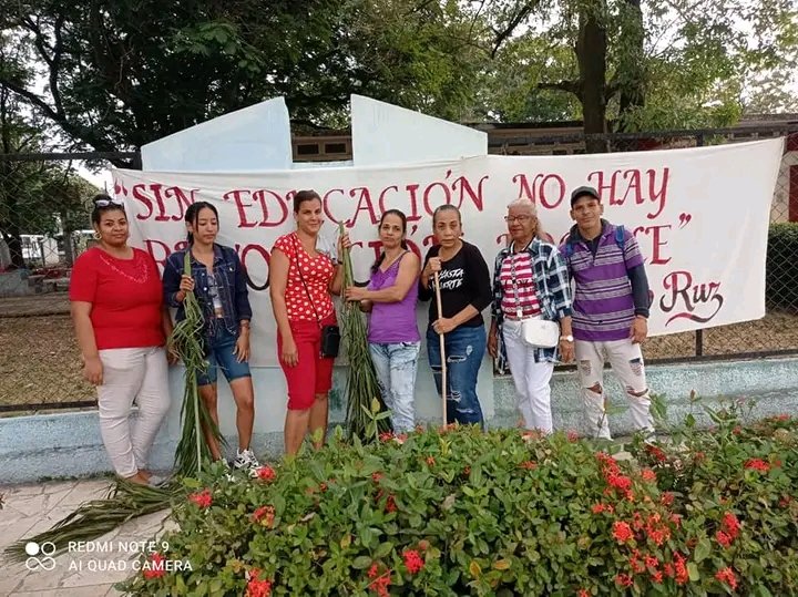 Somos un pueblo grande!!!!   Somos un pueblo de Educadores Unidos !!!!!!.    #EducaciónBayamo.#Bayamo.#UnidosXCuba.#EducaciónGranma.#CubaMined.