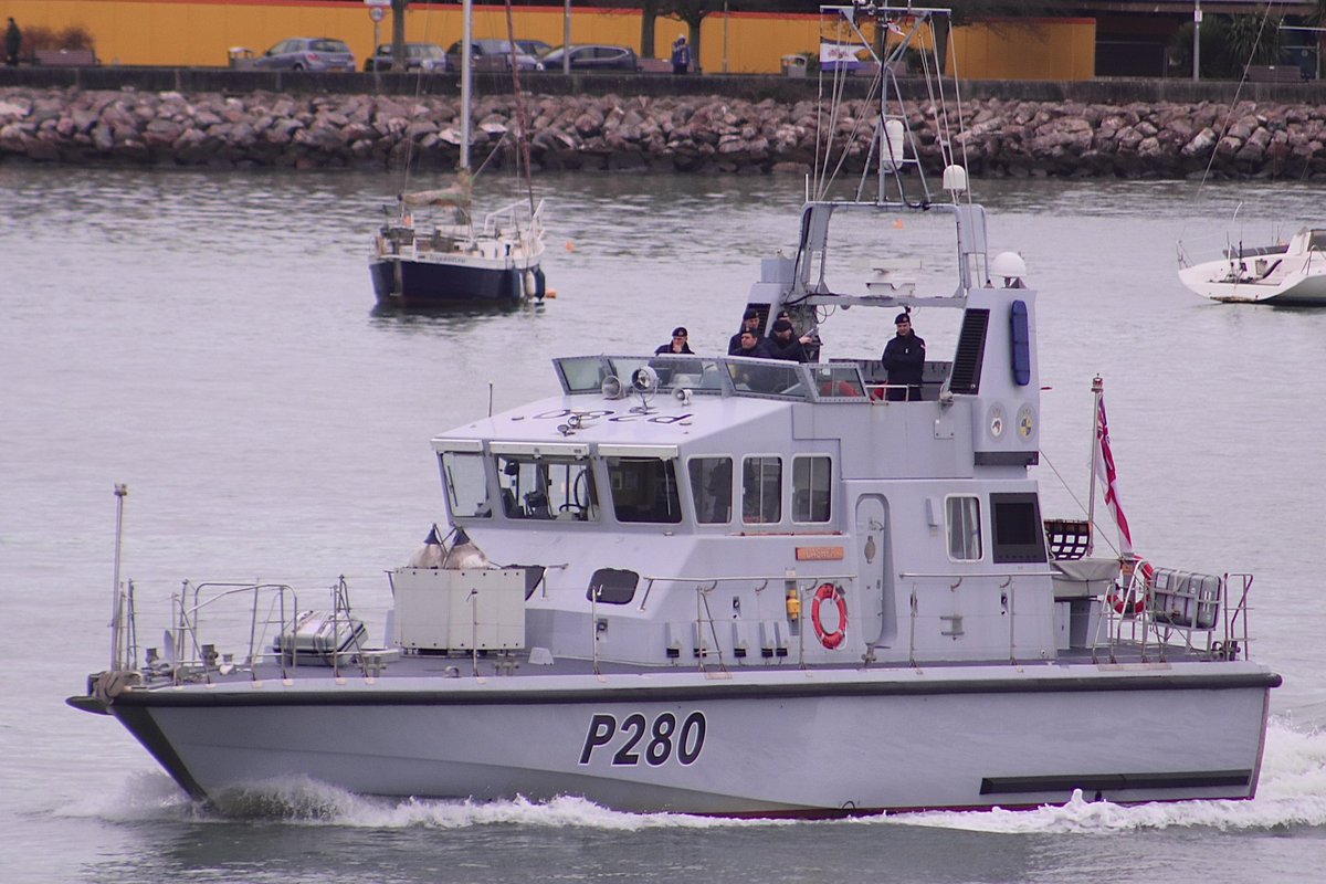 👋📸 <a href="/HmsDasher/">HMS Dasher</a> departing from Portsmouth this morning <a href="/NavyLookout/">Navy Lookout</a> <a href="/HMNBPortsmouth/">HMNB Portsmouth</a>