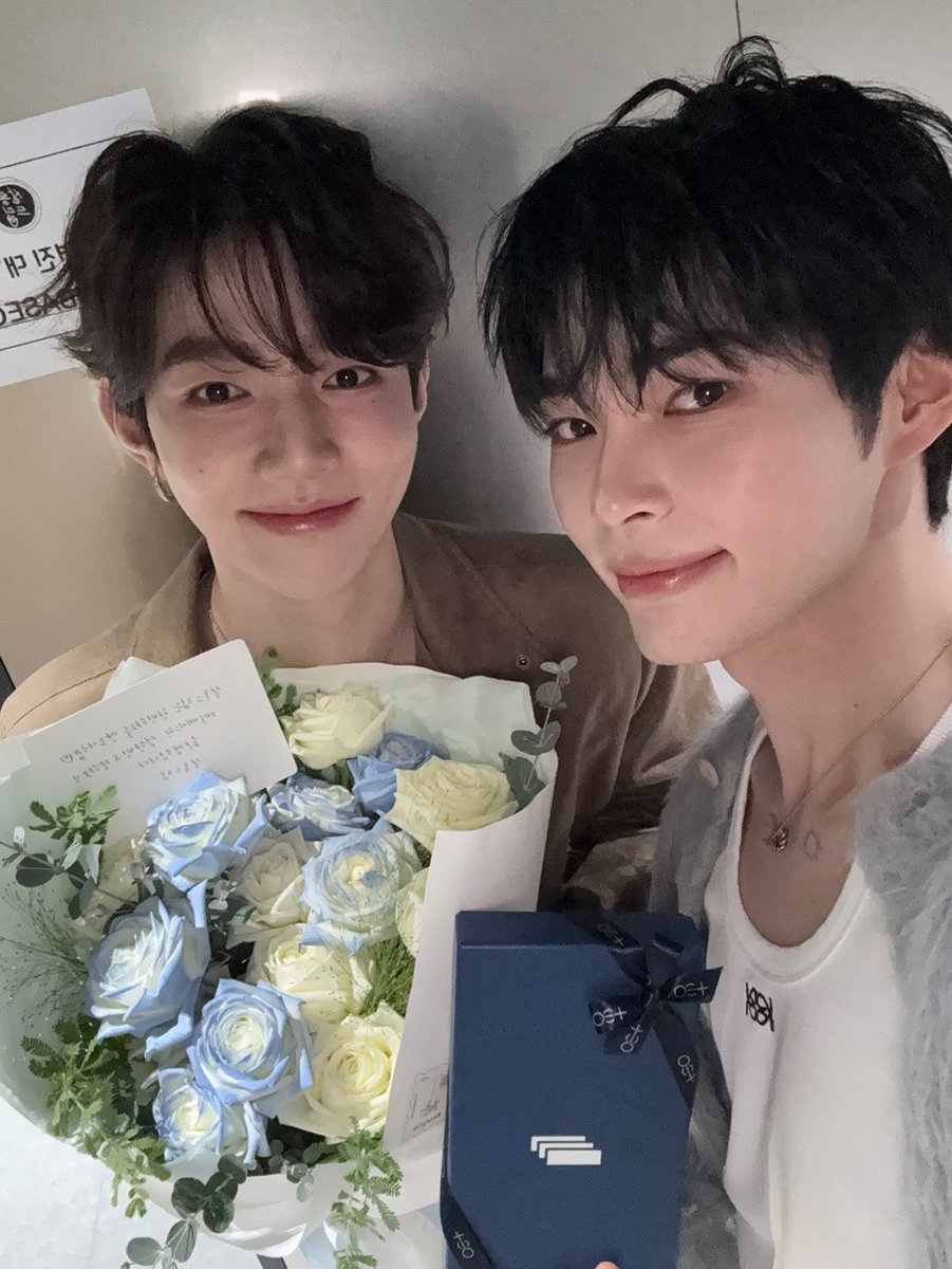 sunghaobin's tweet photo. this haobin meal is so crazy let’s all live https://t.co/uTEc9vRNDS