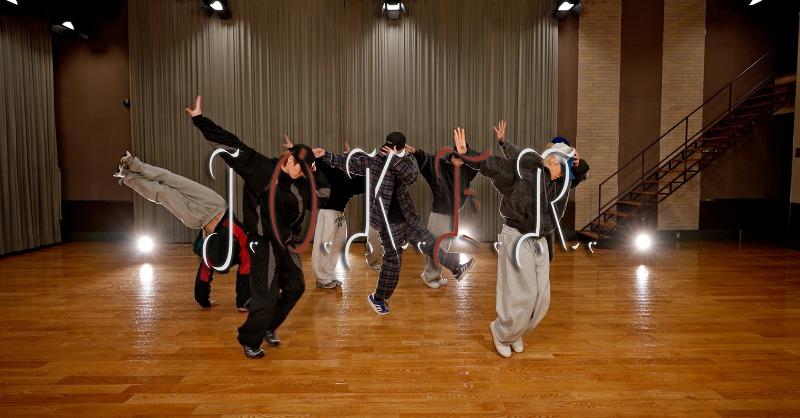 mazzel_official's tweet photo. [ #MAZZEL_JOKER🃏]

▼Dance Practice
https://t.co/t1ezPZ1Zy6

▼Music Video
https://t.co/3Jx9KRmQis

▼Streaming &amp; Download
https://t.co/Nep1sv8CG2

#MAZZEL_RSF
#MAZZEL